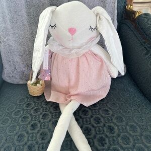 NWT JOLIE FLEUR  Spring Collection Bunny Shelf Sitter with Easter Basket